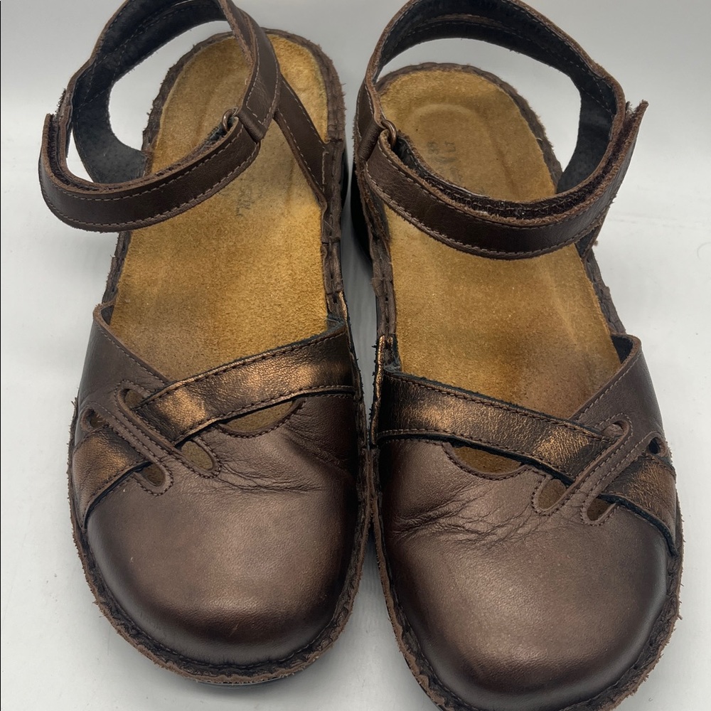 NAOT Sz EU 38 Bronze Mary Jane Styling Leather Shoes